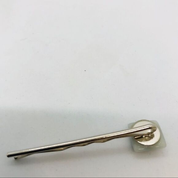Diachronic Glass Diamond Bobby Pin Hair Accessory - Picture 7 of 9